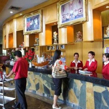 Oyo 75466 -13 Coins Bang Yai Hotel Нонтхабури Экстерьер фото