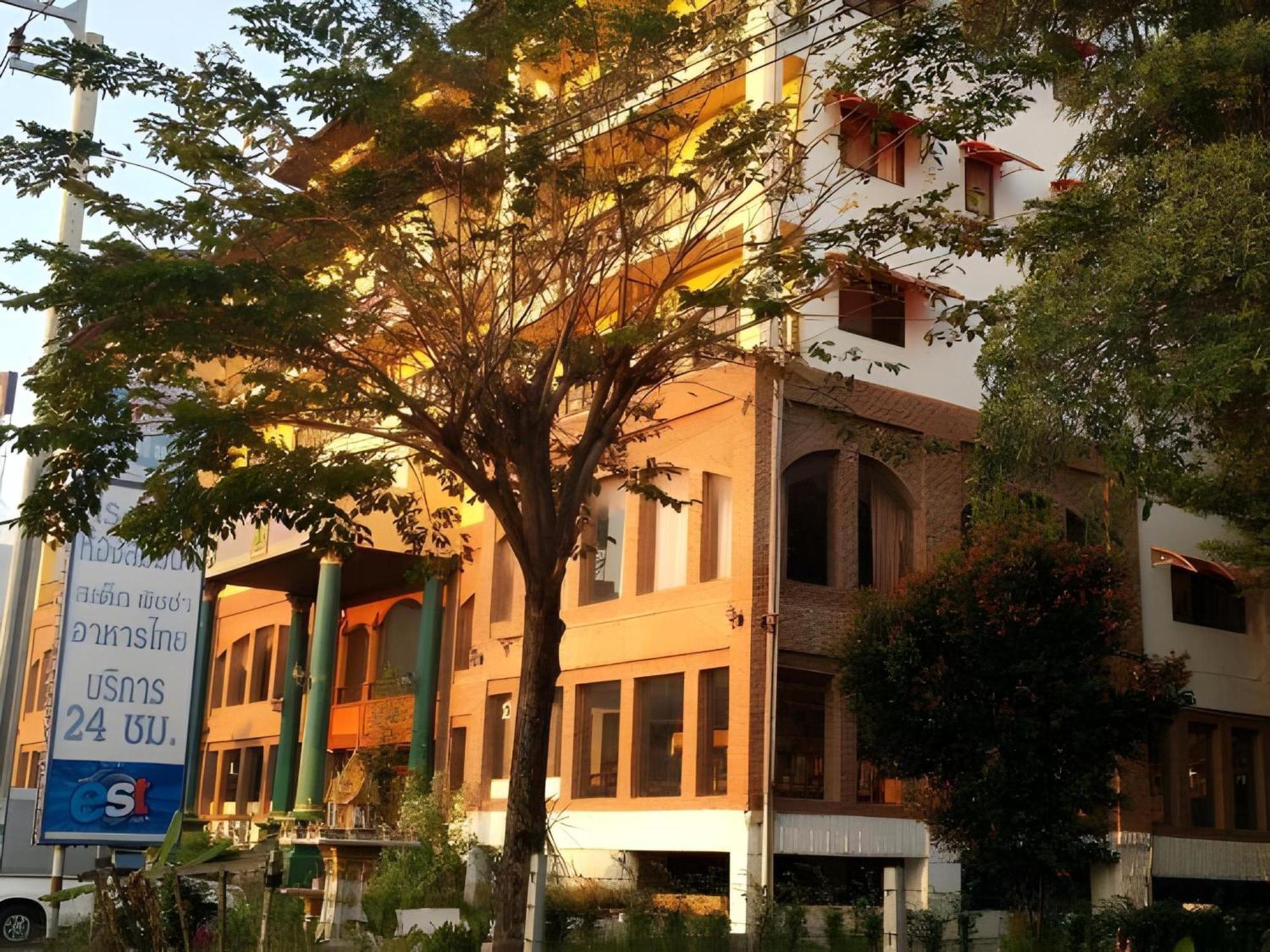 Oyo 75466 -13 Coins Bang Yai Hotel Нонтхабури Экстерьер фото